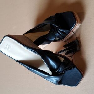 Time & Tru black wedge  criss cross platform sandals NWT size 11